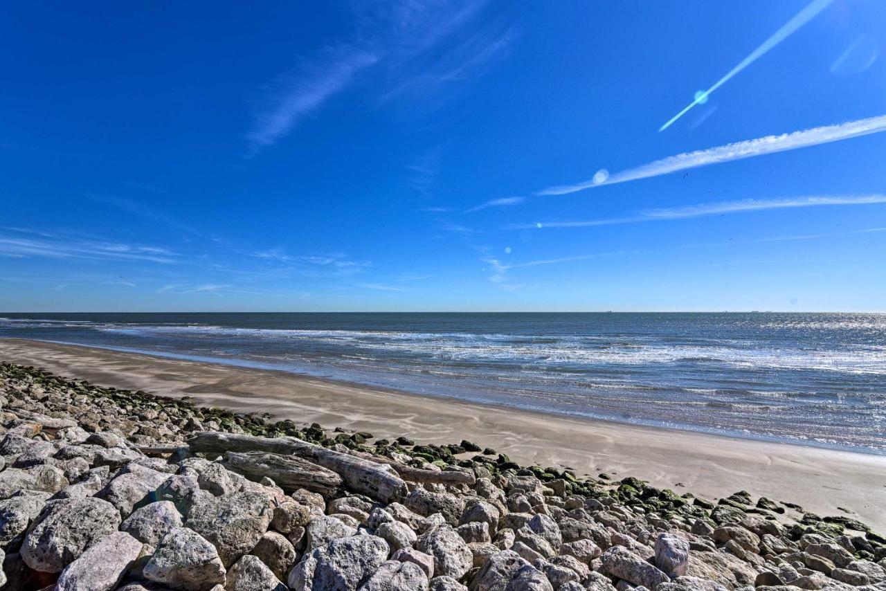A-Frame Home With Deck - 2 Blocks To Surfside Beach! المظهر الخارجي الصورة